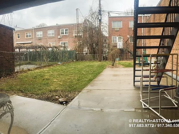 4th image of 2314 29th St APT 2