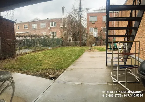 Rented by Alexiou Realty | media 4