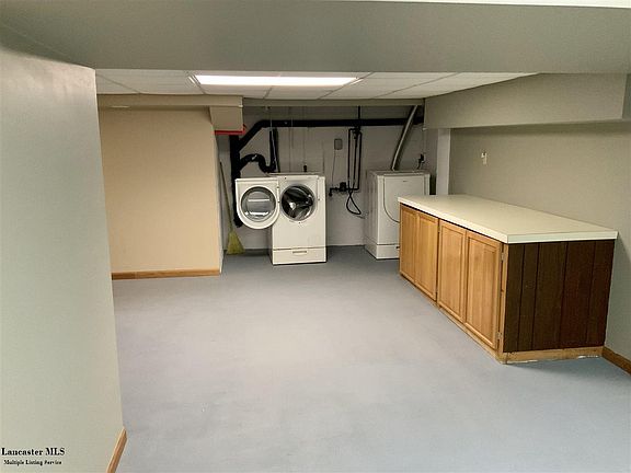 5th image of 11887 Kennington Sq W