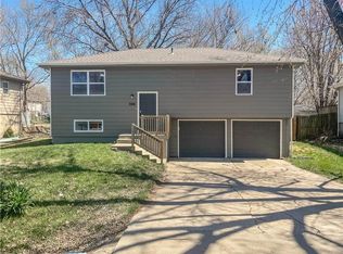 506 S Franklin St, Spring Hill, KS 66083