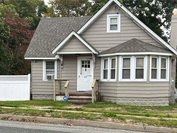 89 Rosevale Avenue, Ronkonkoma, NY 11779