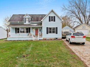613 E Main St, Little Chute, WI 54140