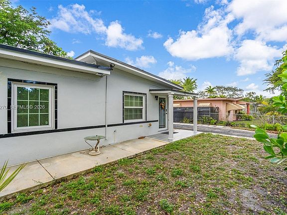 4th image of 13800 NW 2nd Ave