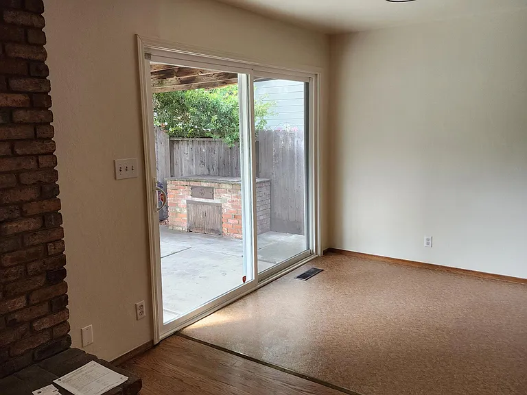 1140 Sanchez Way — Photo 10