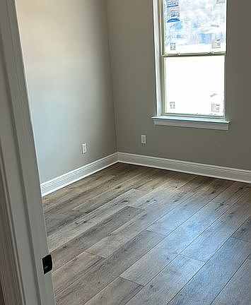 4th image of 1692 Ceasar Rd