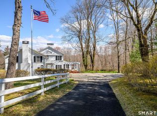 25 Taunton Lane, Newtown, CT 06470