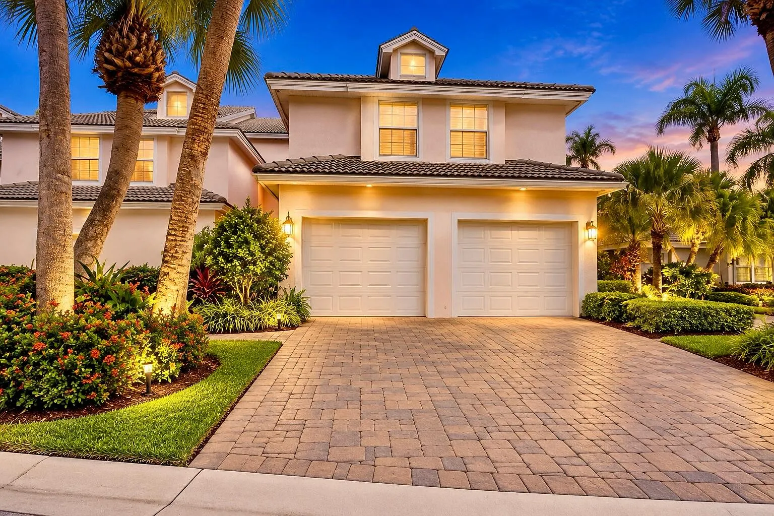 2 bed, 2.5 bath, 1195 sqft, $4,200 — Photo 1