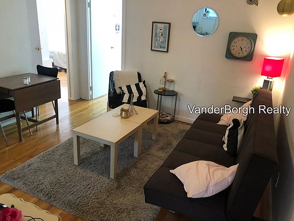 4th image of 151 E 3rd St APT 4A