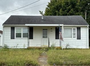 846 N 5th St, Greenfield, OH 45123