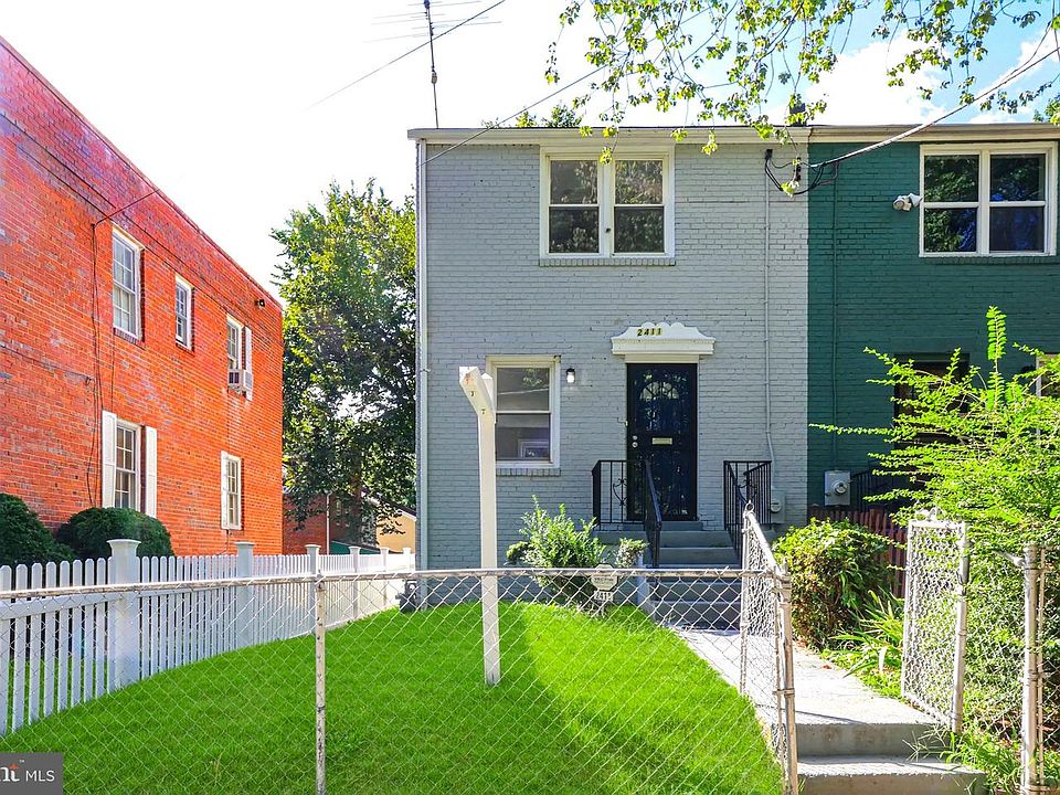 1st image of 2411 Savannah St SE