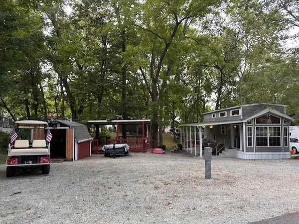 27 & 28 Woodridge, Liberty, IN 47353