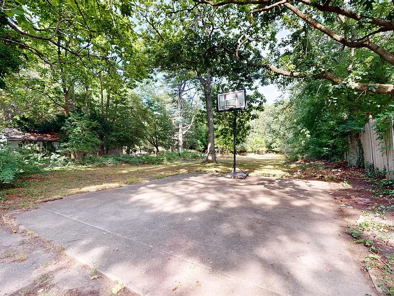 316 Pitney Rd — Photo 43