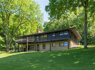 305 Skyline Valley Rd, Mankato, MN 56001