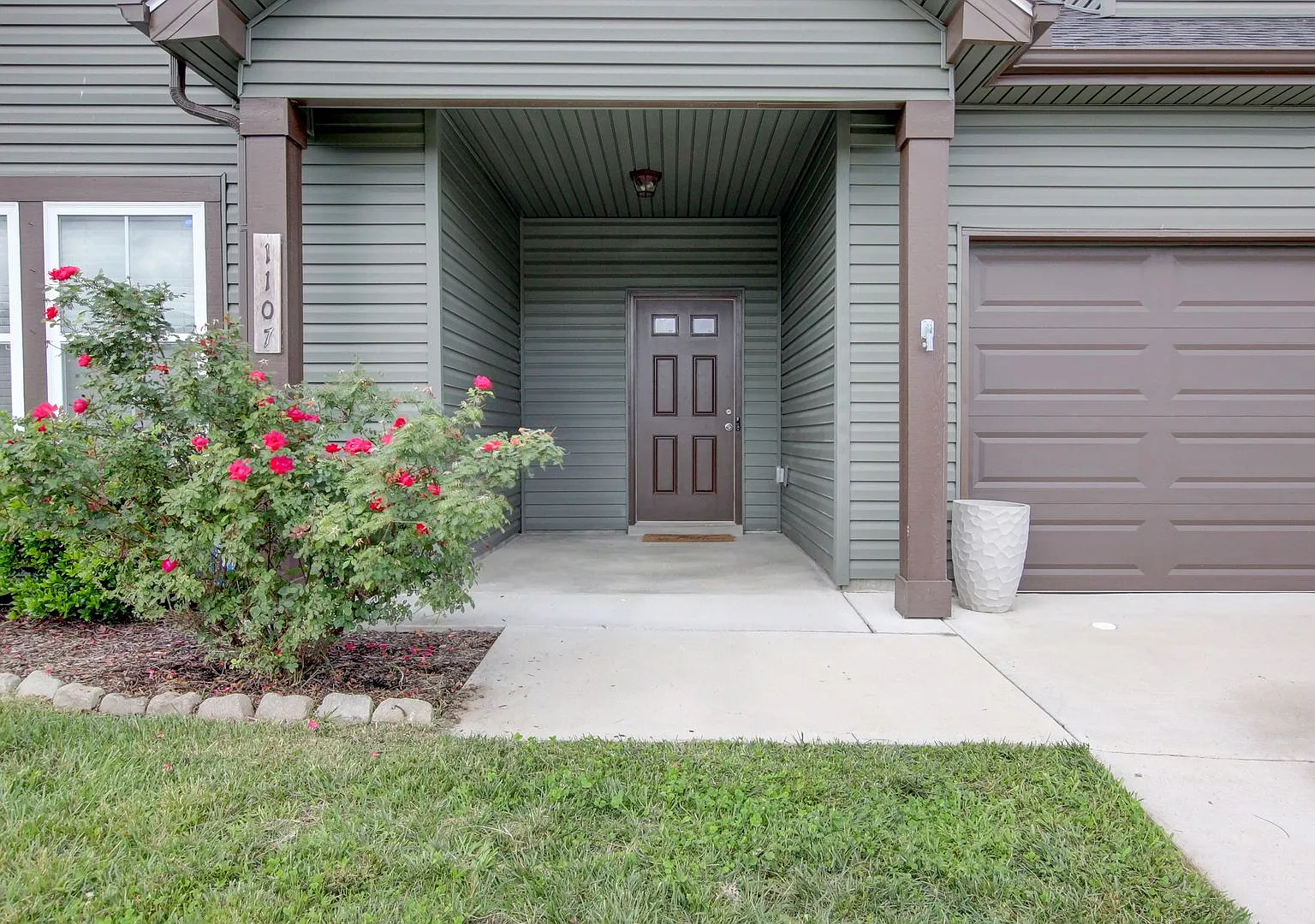 Half Off First Month's Rent! — Photo 3