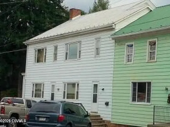24 E Market St, Middleburg, PA 17842