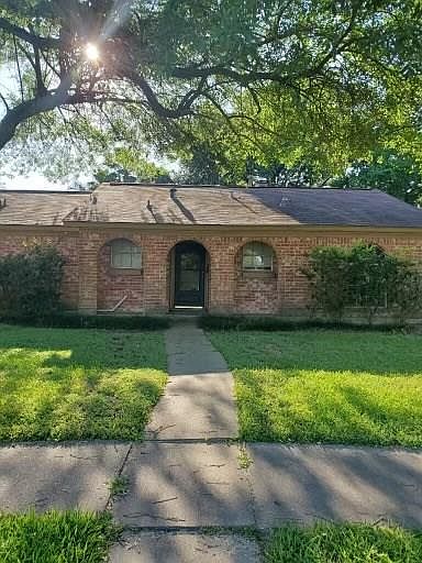 1st image of 9803 Catlett Ln