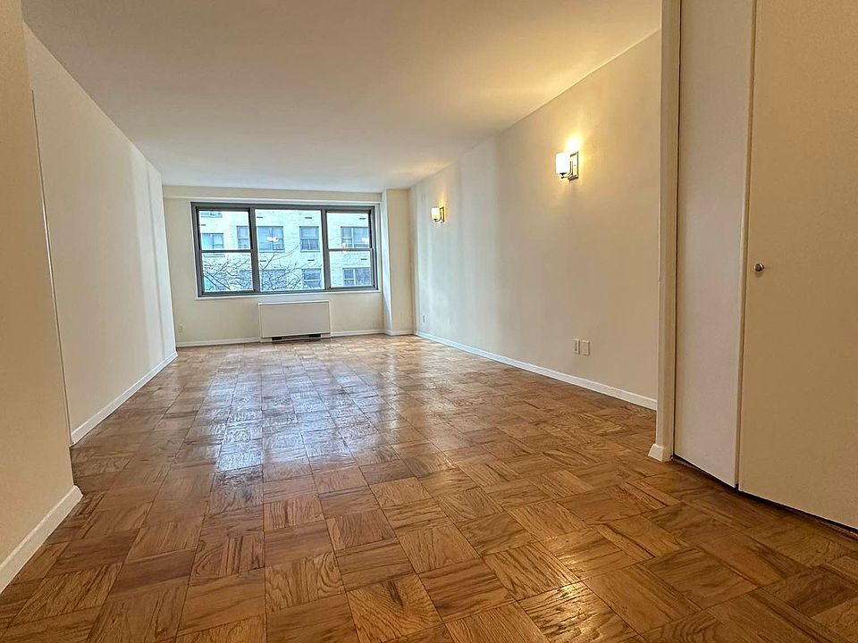 1st image of 250 E 63rd St #30