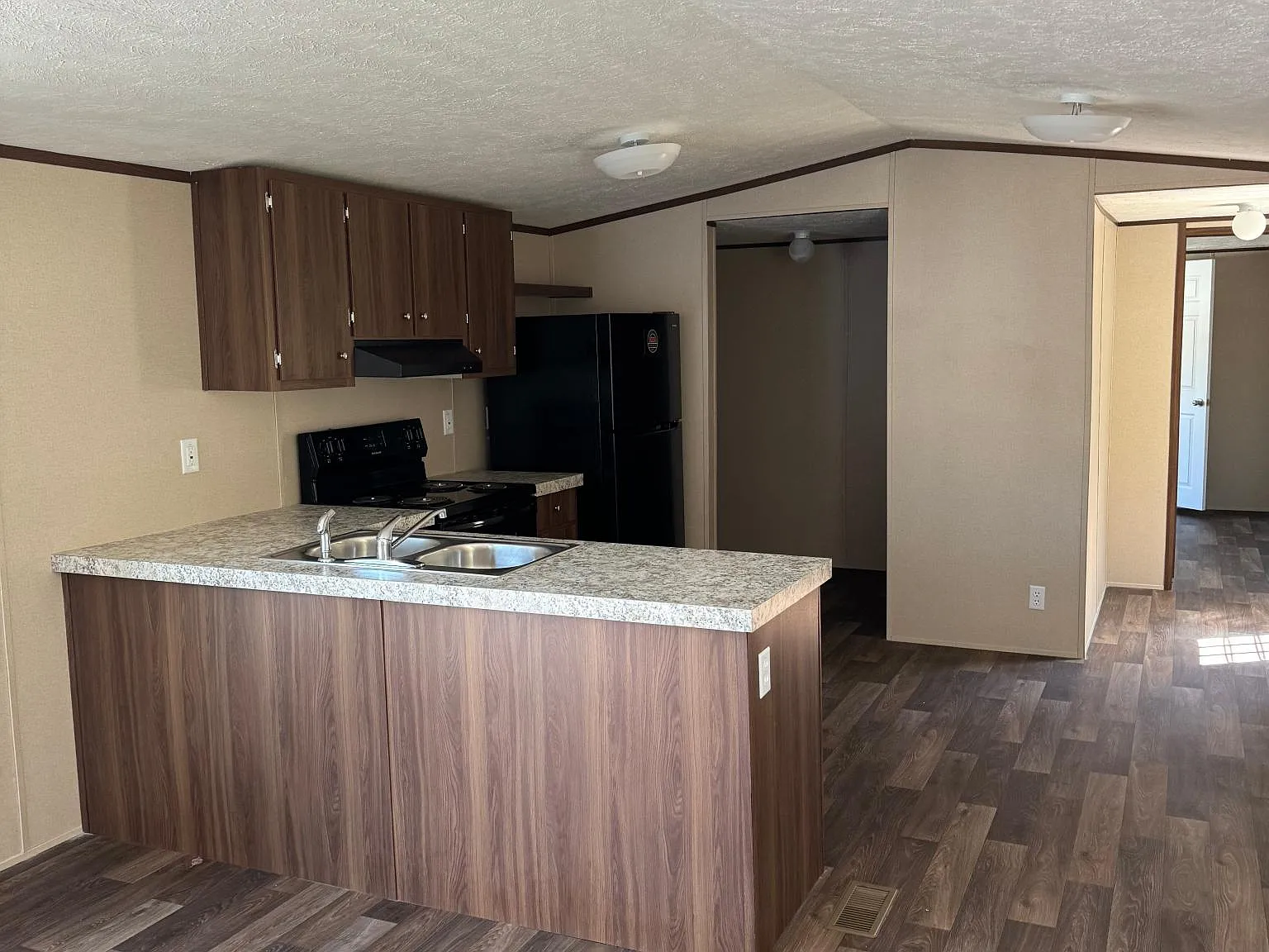 2 Miller Hill Rd — Photo 4