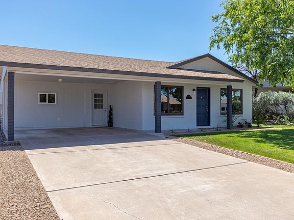 2nd image of 2313 E Laurel Ln