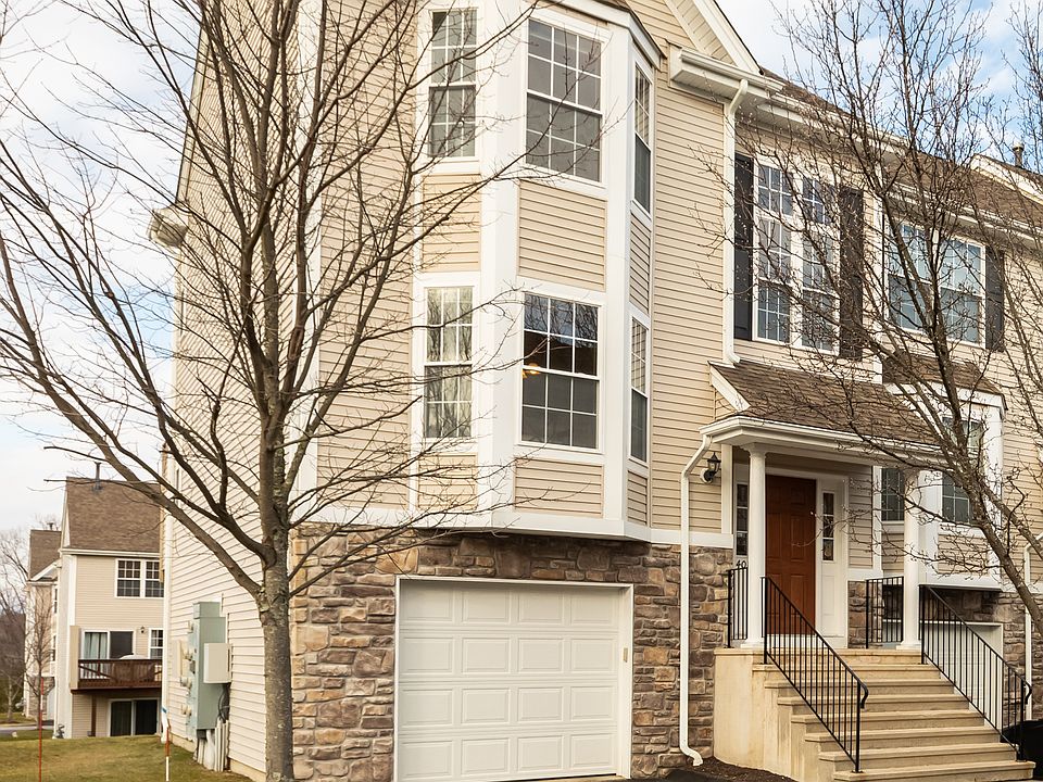 1401 Briar Woods Lane