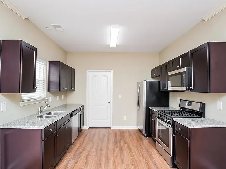 124 Hillcrest Cir — Photo 6