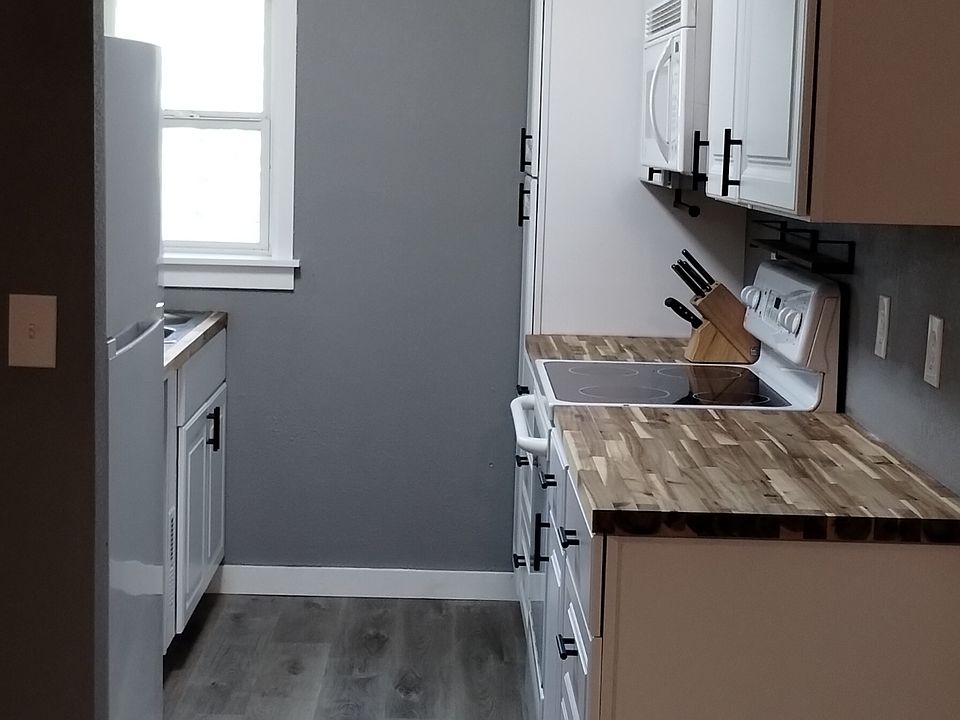 1st image of 1811 E Fir Ave