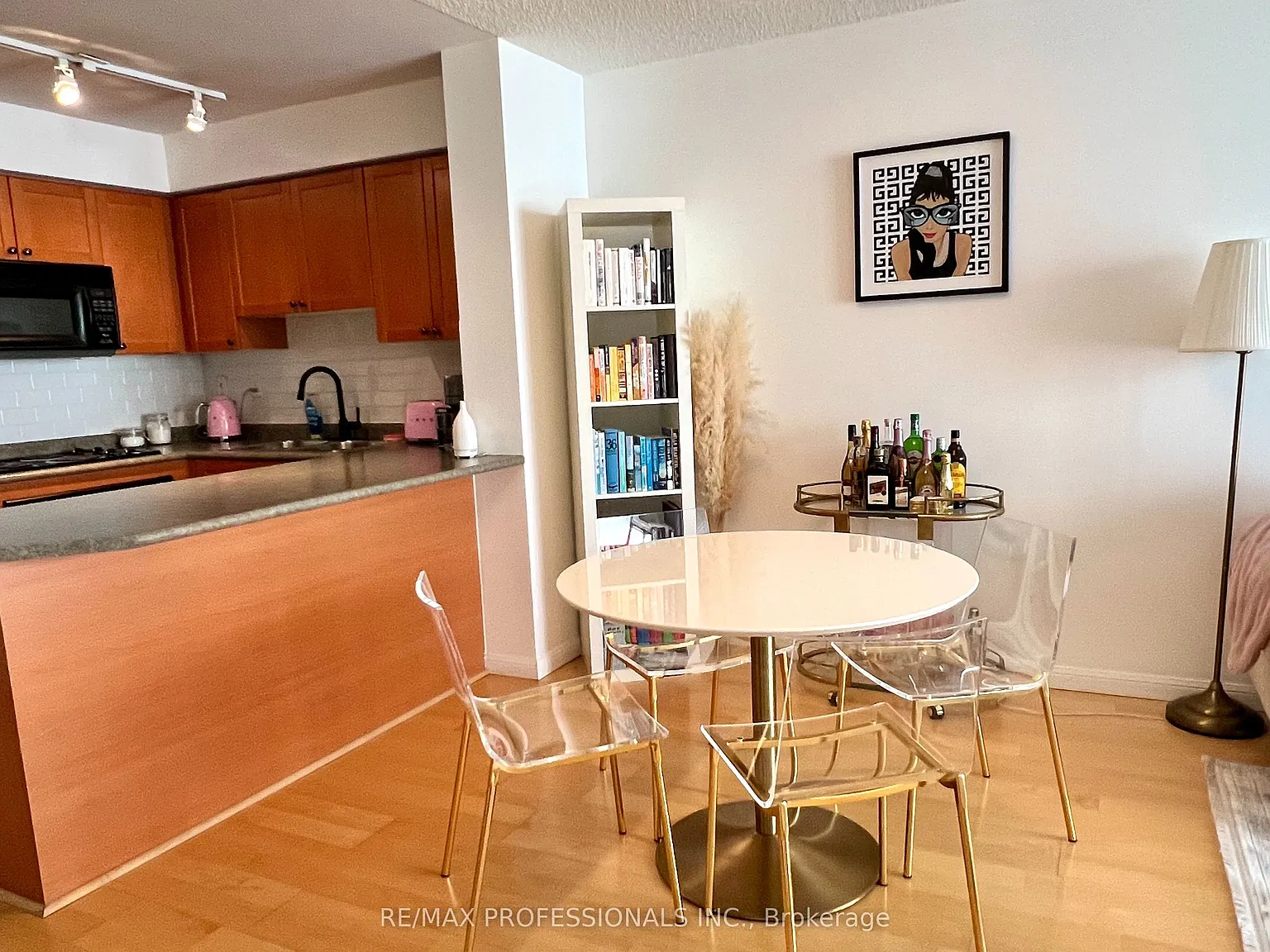 1 bed, $2,400 — Photo 4