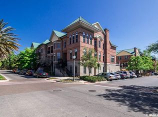 104 NE 4th St, Gainesville, FL 32601
