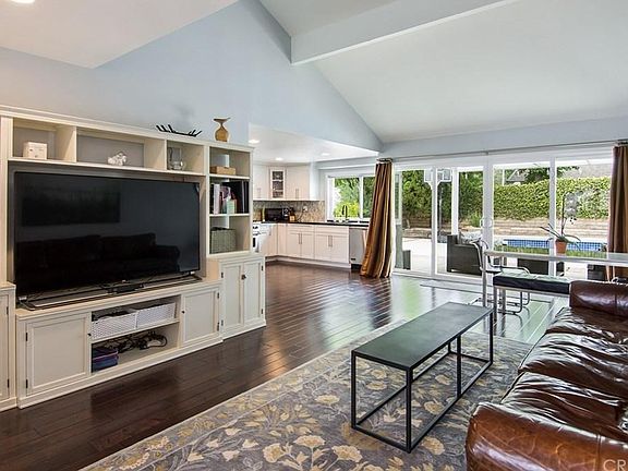 5th image of 6318 Capricorn Ave