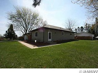 2441 Haanstad Rd, Eau Claire, WI 54703