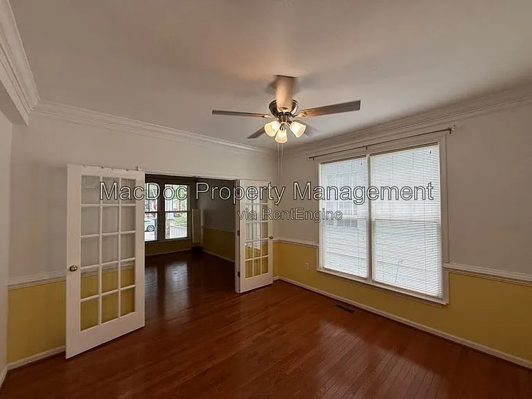 1404 Graham Dr — Photo 4