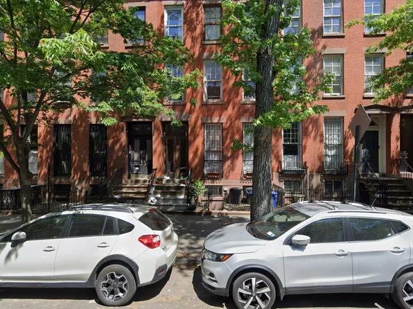 359 Carlton Avenue image 1 of 20