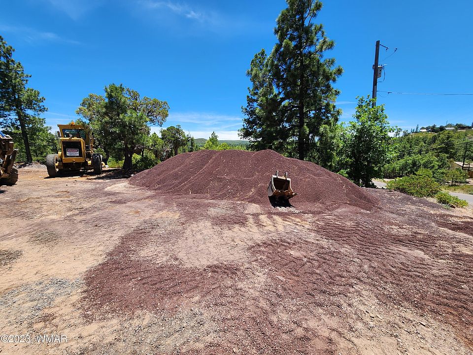 2nd image of 913 White Mountain Dr