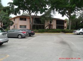 9978 N Belfort Cir, Fort Lauderdale, FL