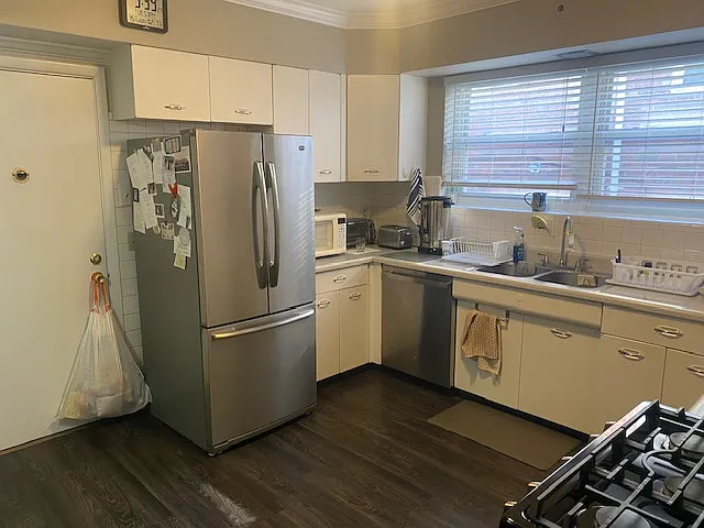 7949 Delmar Blvd #1 — Photo 8