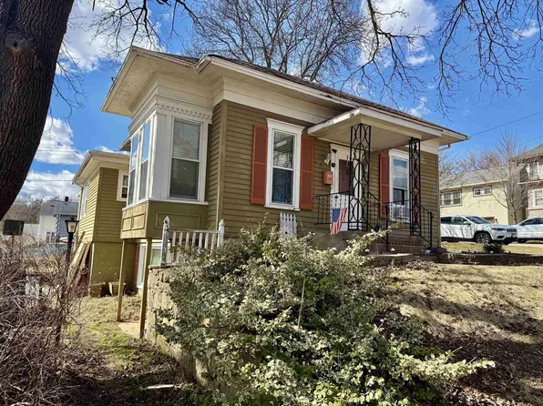 701 2nd Street, New Glarus, WI 53574