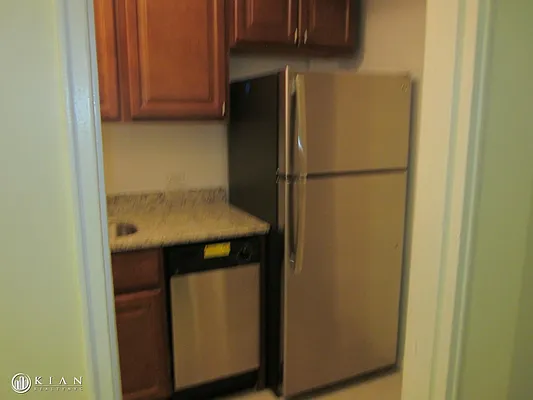 Rented by Kian Realty | media 21