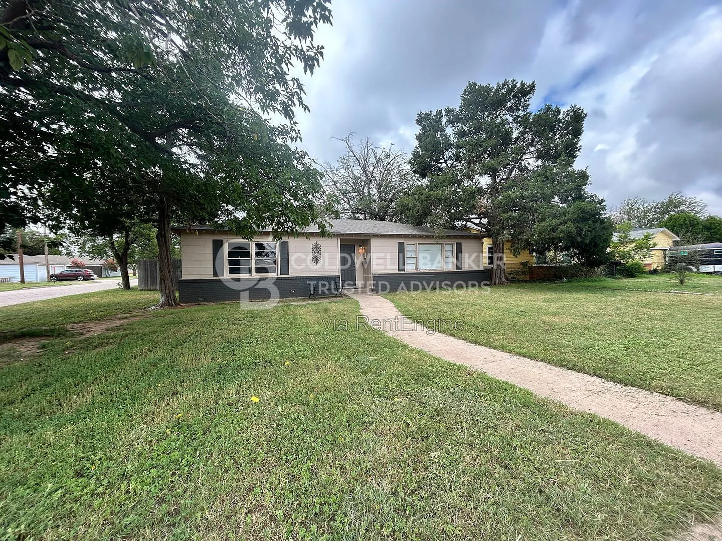 2 bed, 1.0 bath, 1135 sqft, $1,125 — Photo 1