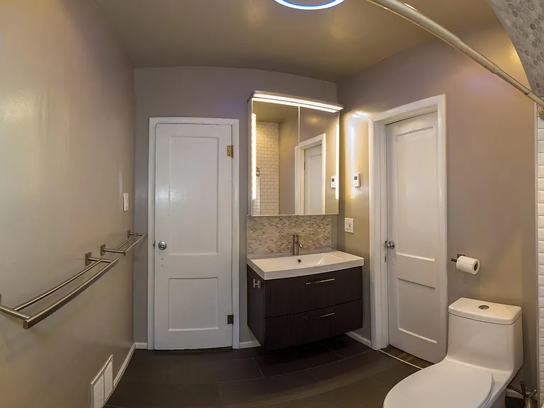 3458 N Steele St — Photo 18