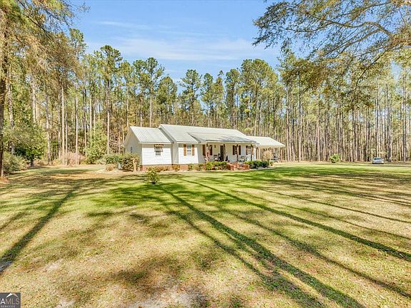 3rd image of 5200 Old River Rd S