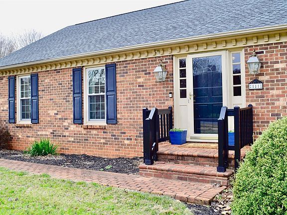 2nd image of 111 Hunterdale Dr