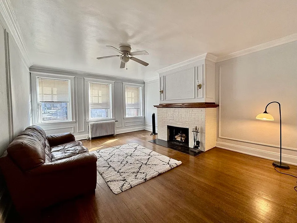 250 Commonwealth Ave #20B