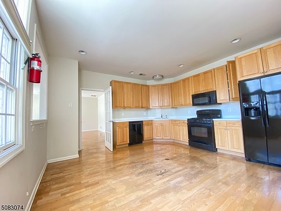2nd image of 315 Edmonton Ct