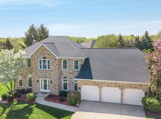 6729 Greene Rd, Woodridge, IL 60517