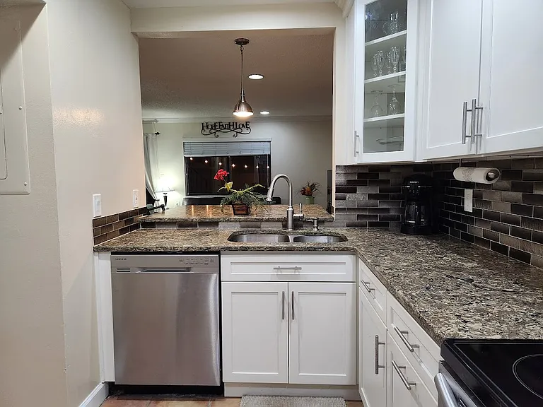 6248 Peregrine Ct — Photo 5
