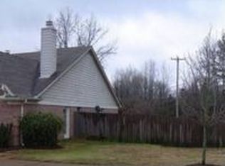 9255 Grove Manor Dr, Cordova, TN 38016