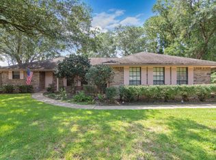 322 Cloverdale Blvd, Fort Walton Beach, FL 32547
