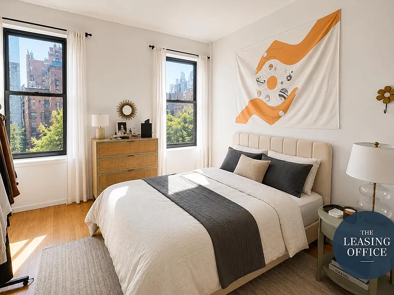 101 W 106th St #2E — Photo 2