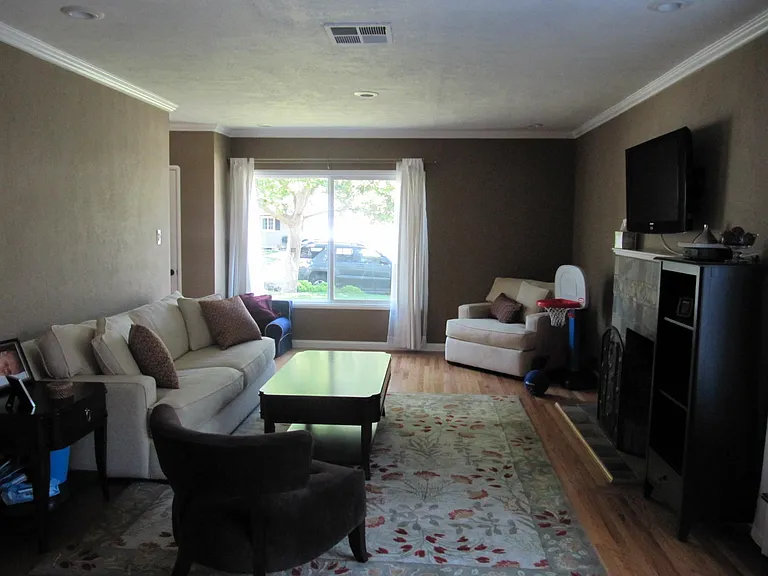 3233 McNutt Ave — Photo 5