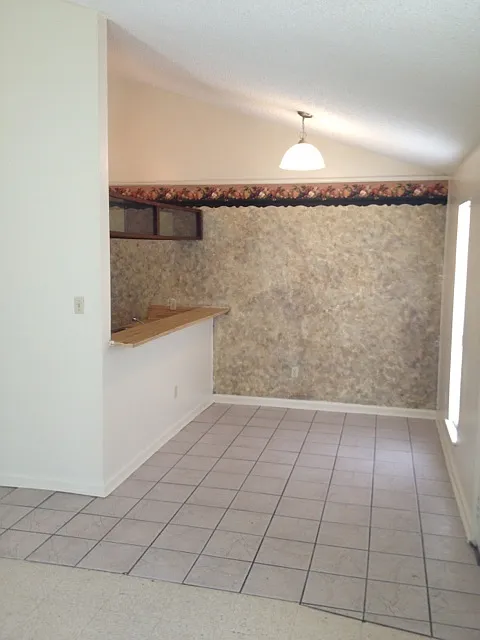 Gm 8714 Gsri Ave — Photo 2